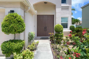 2738 Misty Oaks Circle, Royal Palm Beach, FL 33411 Sold 09/23/24