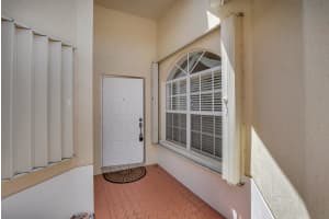 6088 Floral Lakes Drive, Delray Beach, FL 33484 Sold 08/09/24