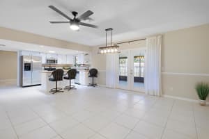 426 18th Avenue, Vero Beach, FL 32962 Sold 05/29/24