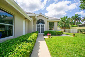 7745 SE Bay Cedar Circle, Hobe Sound, FL 33455 Sold 08/26/24