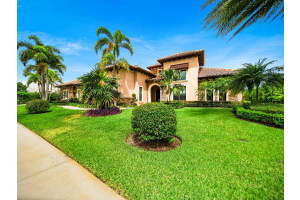 798 SW Winston Avenue, Palm City, FL 34990 Sold 10/17/24