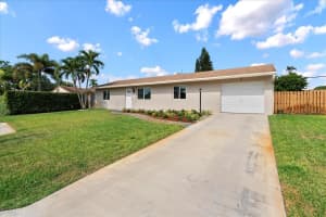6733 Westview Drive, Lake Worth, FL 33462 Sold 06/25/24