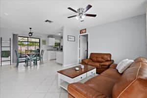 6733 Westview Drive, Lake Worth, FL 33462 Sold 06/25/24