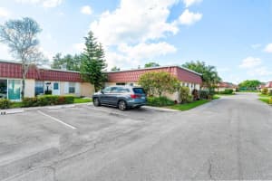 606 Laconia Circle A, Lake Worth Beach, FL 33467 Sold 07/12/24