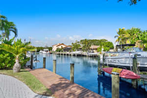 119 Queen Elizabeth Court, Hutchinson Island, FL 34949 Sold 12/20/24