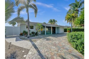 257 SE 6th Ave, Deerfield Beach, FL 33441, Sold 09/17/24