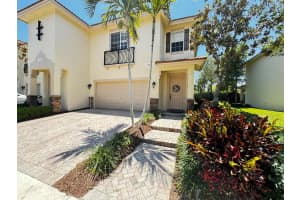 106 S Longport Circle H, Delray Beach, FL 33444 Sold 08/29/24