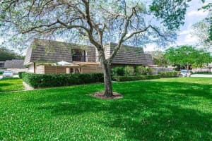 516 5th Terrace, Palm Beach Gardens, FL 33418 Sold 10/29/24