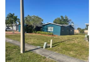 1000 SW 67th Avenue, North Lauderdale, FL 33068 Sold 01/17/25