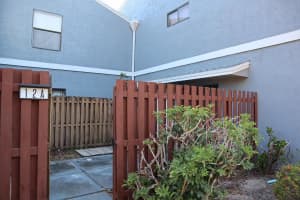 12 Crossings Circle A, Boynton Beach, FL 33435 Sold 07/16/24