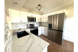 7633 Tahiti Lane 101, Lake Worth, FL 33467 Sold 09/16/24