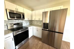 7633 Tahiti Lane 101, Lake Worth, FL 33467 Sold 09/16/24