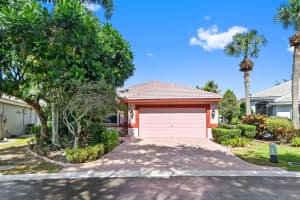2812 Waters Edge Circle, Greenacres, FL 33413 Sold 07/10/24