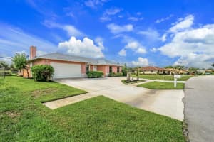 1334 N Mangonia Drive, West Palm Beach, FL 33401 Sold 01/21/25