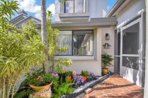 905 Landings Boulevard, Greenacres, FL 33413 Sold 08/22/24