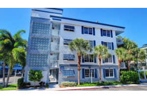 631 E Woolbright Rd #407, Boynton Beach, FL 33435, Sold 06/12/24
