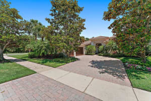 102 Rosalia Court, Jupiter, FL 33478 Sold 07/16/24