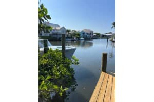 4239 SE Whiticar Way Way, Stuart, FL 34997 Sold 07/26/24