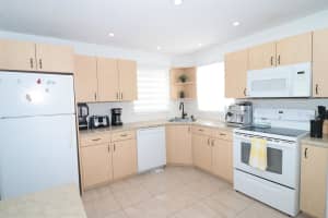 41015 Isabel Bay, Boynton Beach, FL 33436 Sold 09/30/24