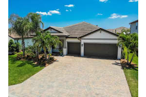 384 SE Courances Drive, Port Saint Lucie, FL 34984 Sold 07/03/24
