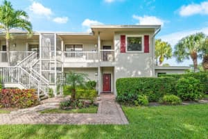 70 Eastgate Dr APT C, Boynton Beach, FL 33436, Sold 10/28/24