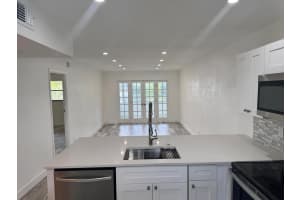 3200 Holiday Springs Boulevard 3-303, Margate, FL 33063 Sold 02/07/25