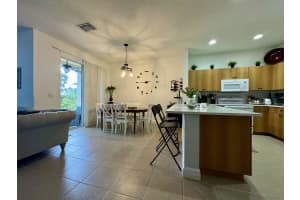 2206 Seminole Palms Dr, Greenacres, FL 33463, Sold 06/27/24