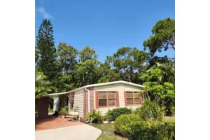 8 Villa Flores, Port Saint Lucie, FL 34952 Sold 06/25/24