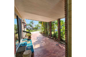 8 Villa Flores, Port Saint Lucie, FL 34952 Sold 06/25/24