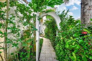 41 Citrus Park Drive, Boynton Beach, FL 33436 Sold 07/11/24