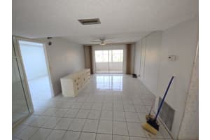198 Lake Evelyn Drive, West Palm Beach, FL 33411 Sold 11/01/24