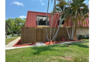 3259 E Gardens East Drive E A, Palm Beach Gardens, FL 33410 Sold 07/15/24