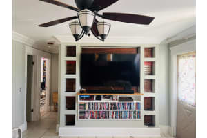 475 13th Street SW, Vero Beach, FL 32962 Sold 10/08/24