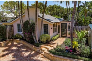 323 Sandpiper Lane, Delray Beach, FL 33483 Sold 10/15/24