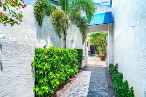 3679 Mykonos Ct, Boca Raton, FL 33487, Sold 06/20/24