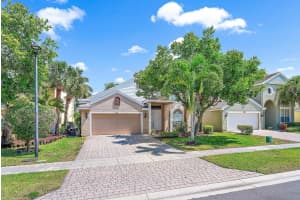 272 Berenger Walk, Royal Palm Beach, FL 33414 Sold 07/11/24