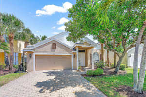 272 Berenger Walk, Royal Palm Beach, FL 33414 Sold 07/11/24