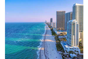 3800 S Ocean Drive 1021, Hollywood, FL 33019 Sold 10/01/24