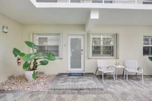 100 Venetian Dr APT 4, Delray Beach, FL 33483, Sold 10/24/24