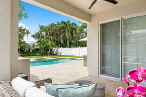 1050 Delray Lakes Drive, Delray Beach, FL 33444 Sold 07/09/24