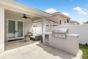 1050 Delray Lakes Drive, Delray Beach, FL 33444 Sold 07/09/24