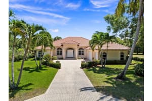 60 N River Road, Sewalls Point, FL 34996 Sold 02/27/25