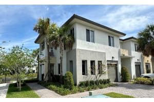 561 Pioneer Way, Wellington, FL 33414 Sold 08/01/24