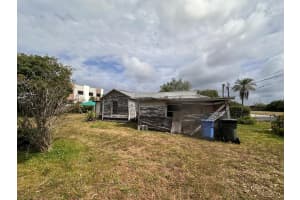 4211 NE 8 Avenue, Oakland Park, FL 33334 Sold 10/18/24