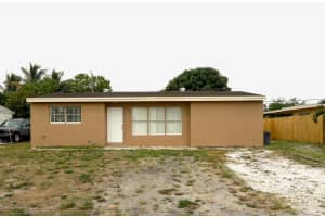 465 Waseca Drive, Lake Worth, FL 33462 Sold 06/26/24