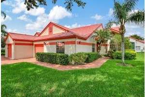 7589 Lexington Club Boulevard B, Delray Beach, FL 33446 Sold 08/12/24