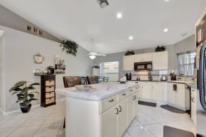 115 Harbor Lake Circle, Greenacres, FL 33413 Sold 07/03/24