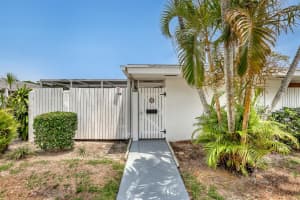 44 E East Court, Royal Palm Beach, FL 33411 Sold 07/10/24