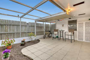 44 E East Court, Royal Palm Beach, FL 33411 Sold 07/10/24