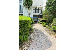 2806 Bridgewood Drive, Boca Raton, FL 33434 Sold 09/10/24